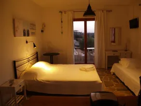 Mandalena's - Image 4