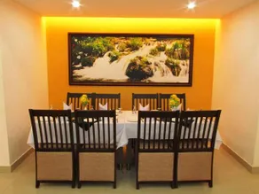 Hotel Peninsula - Image 4