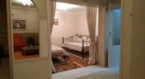 Linda's house - Image 3