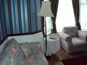 Burton House - Image 4
