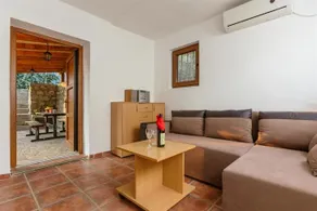Orahovac Stone House - Image 3