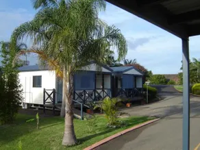 Colonial Palms Motel & Cabins - Image 3