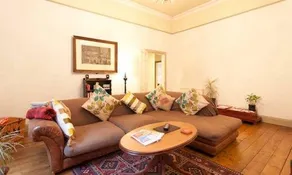 R and R Scotland Apartments - The Rampart - Image 3