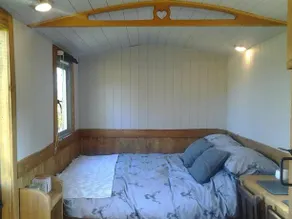 Pyllauduon Luxury Shepherds Hut - Image 3
