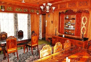 Royal Group of Deluxe Houseboats - Image 4
