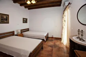 Andrea's Tinos House - Image 3