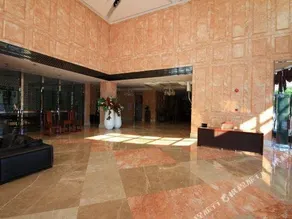 Kingdom Hotel - Image 2