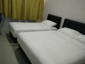 Js&K Homestay - Image 4