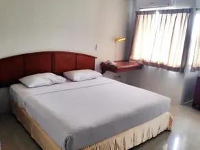 Hotel Manhattan Pathumthani - Image 5
