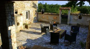 Holiday Home Pinezici - Image 2