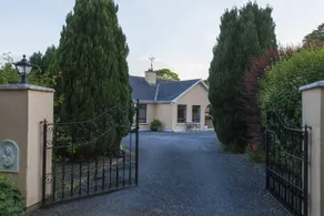 Castleview Farm Bed & Breakfast - Image 2