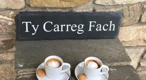 Ty Carreg Fach Staycation Cottage Cardiff - Image 3