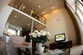 Sea View Residence - Image 3