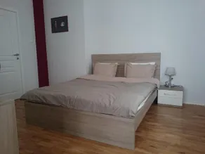 Gurko Apartment - Image 5