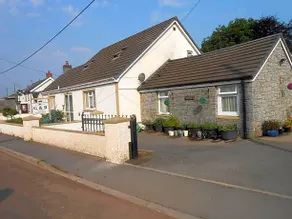 Lletygwilym Heol dwr - Image 4
