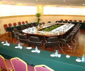 Torch Hotel Urumqi - Image 4