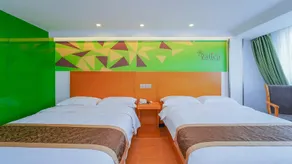 Vatica Shanghai Town Renmintang Road Hotel - Image 5
