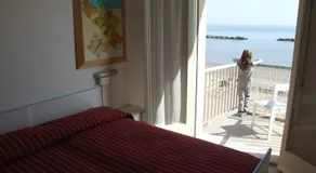 Hotel Lima - Image 4