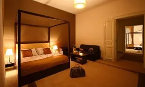 Ipoly Residence Executive Hotel Suites - Image 5