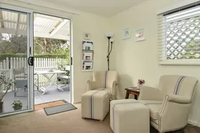 Wintergarden Beach Cabin - Image 3