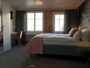 Bellevue - Image 2
