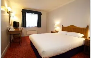 Travelodge Liverpool Aigburth - Image 2