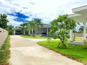 Swiss Bungalow Cha Am - Image 2