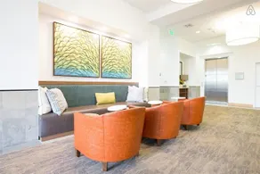 Westwood Townhouse Apartment - Image 2