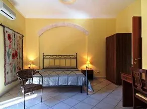 Vicere Speciale Holiday Home by Wonderful Italy - Image 2