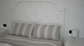 Jolie Maison - Image 3