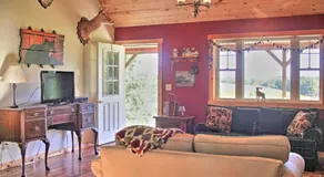 Rural Farmhouse Cabin on 150 Private Wooded Acres! - Image 2