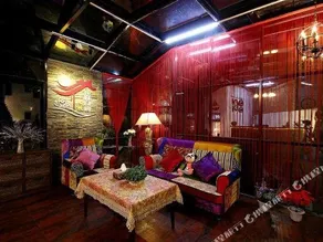 Lolita Hotel - Image 5