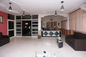OYO Rooms Rajpur Road CNI Church - Image 4