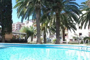 Apartamentos Corcega - Image 2