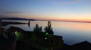 house in the harbour - Image 2