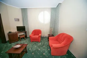 Retro Hotel - Image 3