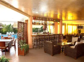 Sun & Sea Hotel Apartments - Image 5
