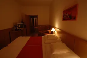 Park Hotel - Image 3