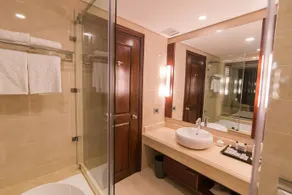 Sai Gon Ha Long Hotel - Image 5