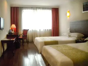 Carolina Yishan Road - Image 4
