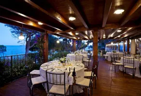 Is Morus Relais - Image 3