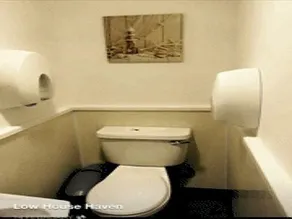 Low House Haven - Image 2