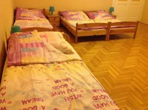 Discover Budapest Guest House - Image 5