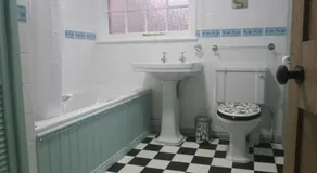 Milliner's Cottage - Image 4