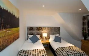 Inchmarlo Resort & Golf Club - Image 2