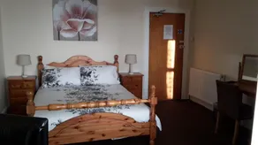 The Waverley Guest House - Image 2
