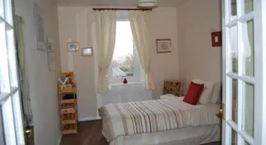 Haig Apartments - Image 2