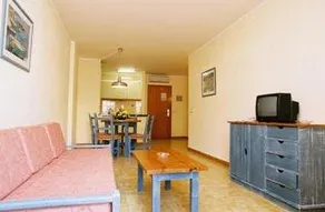 Port Balansat Apartments - Image 3