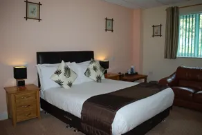 Woodridge Inn Hotel - Image 2