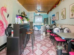 1685 Garden Homestay - Image 2